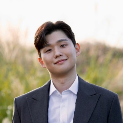 Hyoback  Lee