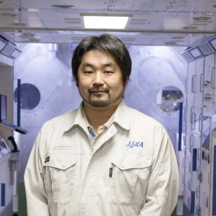 Mitsugu  Yamada